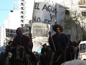 Montevideo marcha contra la megaminería